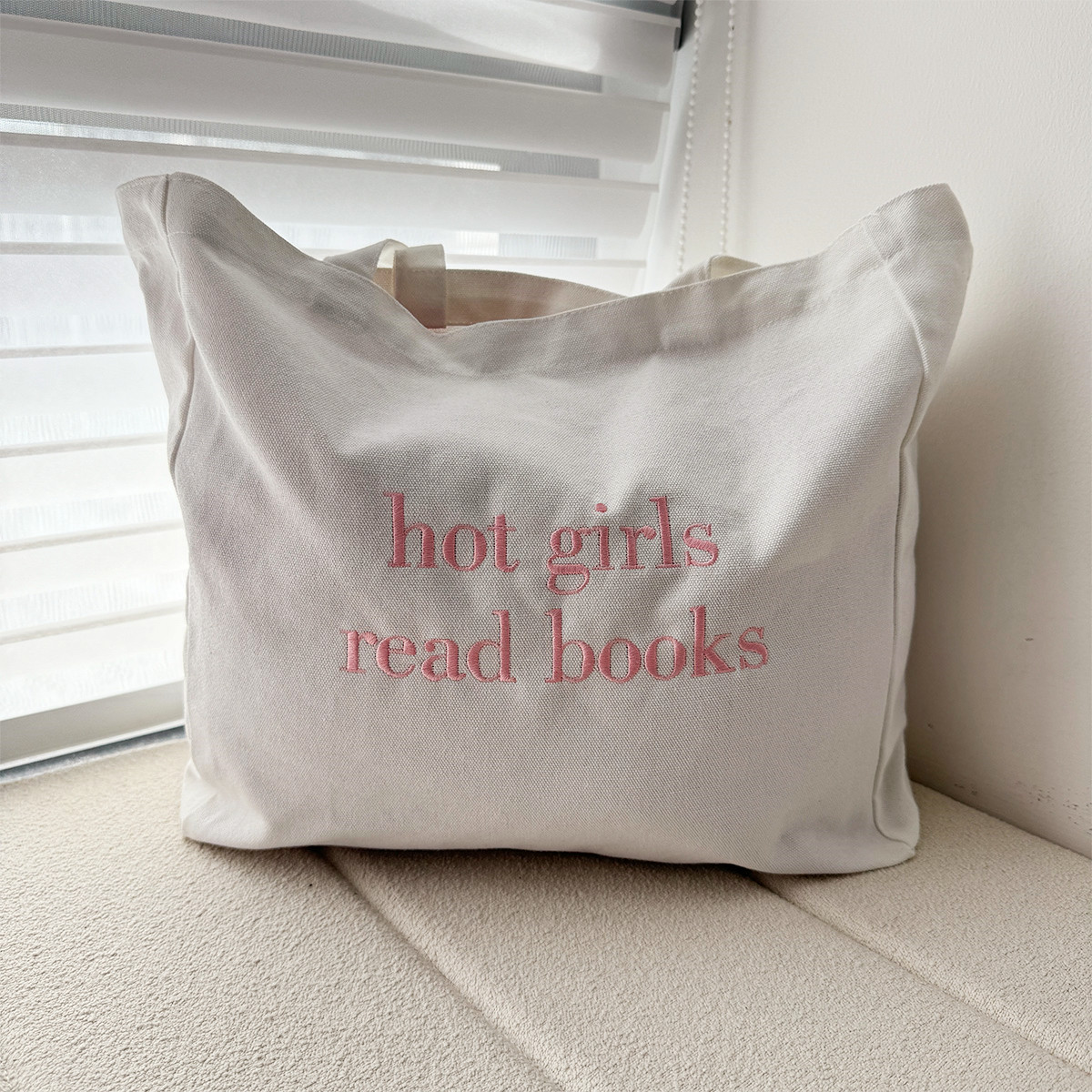 Women Bags Ck - Hete meisjes lezen boeken letters geborduurd