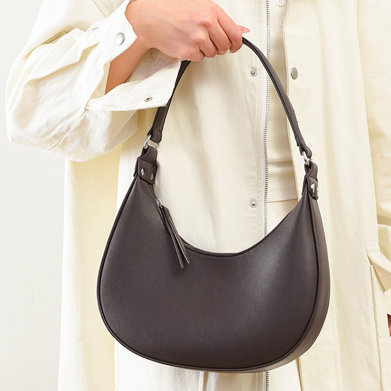 Trendy halvemaanvormige tas vo - Half Moon Crescent recensie en prijs