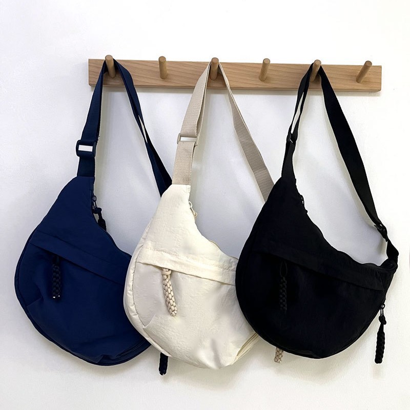 Crossbodytas van nylon met eig - Half Moon Crescent recensie en prijs